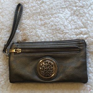 Baguette bag wristlette